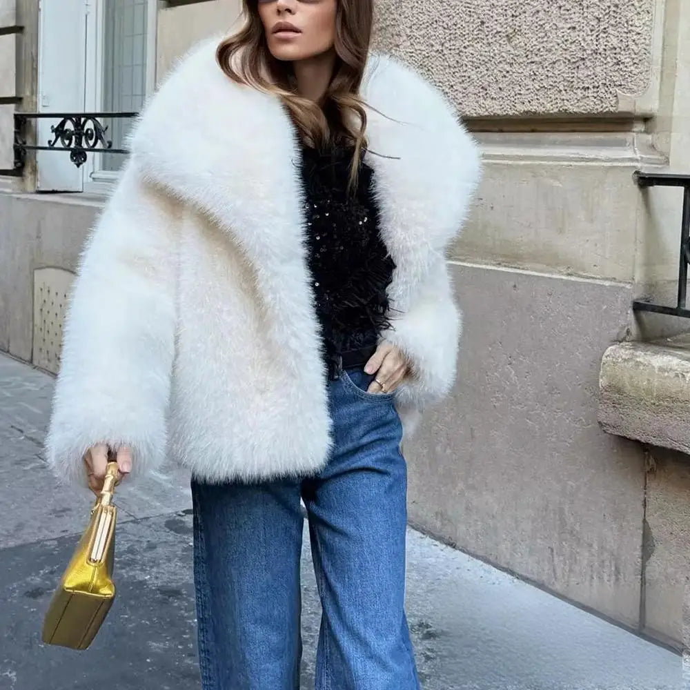 Veste épaisse en fausse fourrure marron – Col V, manches longues – Femme automne/hiver 2025, streetwear chic