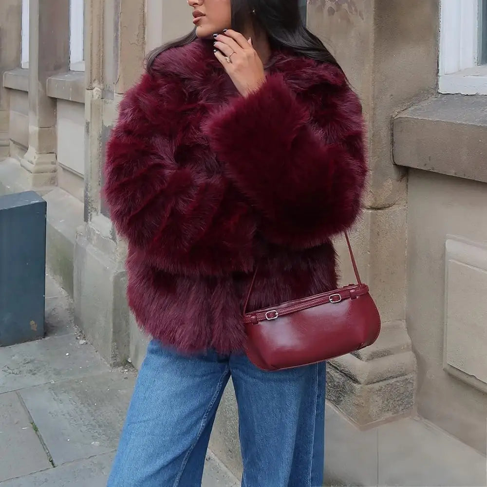 Veste épaisse en fausse fourrure marron – Col V, manches longues – Femme automne/hiver 2025, streetwear chic